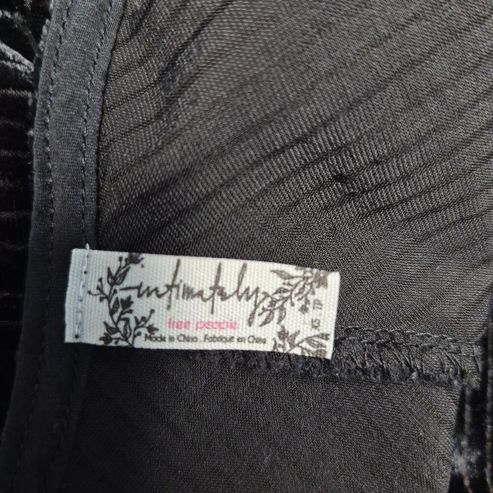 Free People Intimately Shimmy Shaker Velvet Camisole Tank Black Women's Size XS - Picture 8 of 10